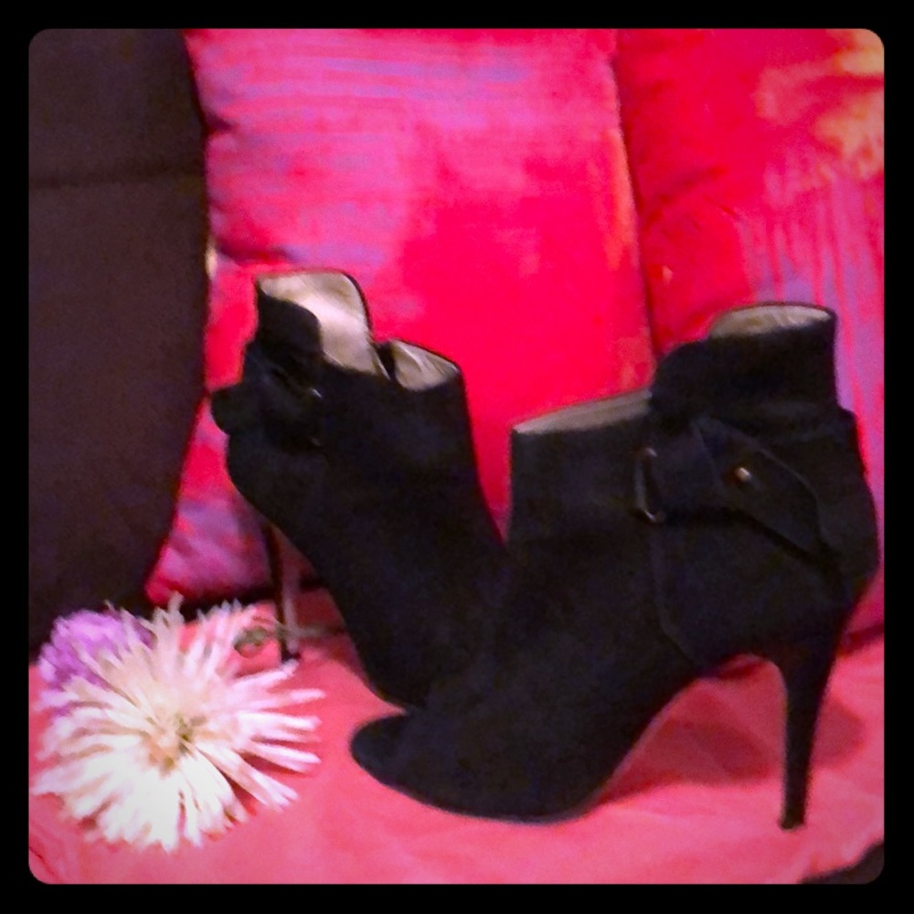 Aldo-Stiletto Peep-Toe